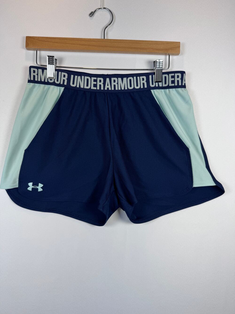 Under Armour Play Up 2.0 Shorts Women's M Navy Aqua Pockets